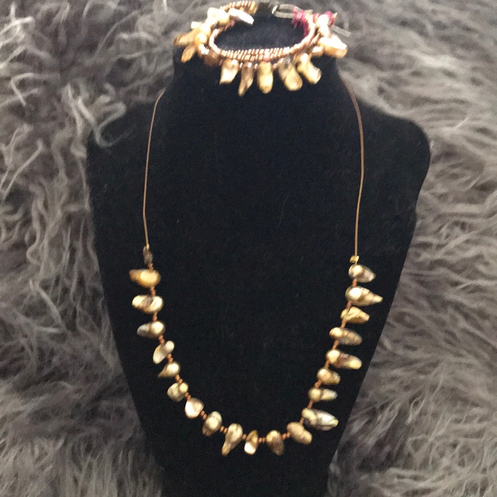 SET Shells and bronze beads bracelet and necklace